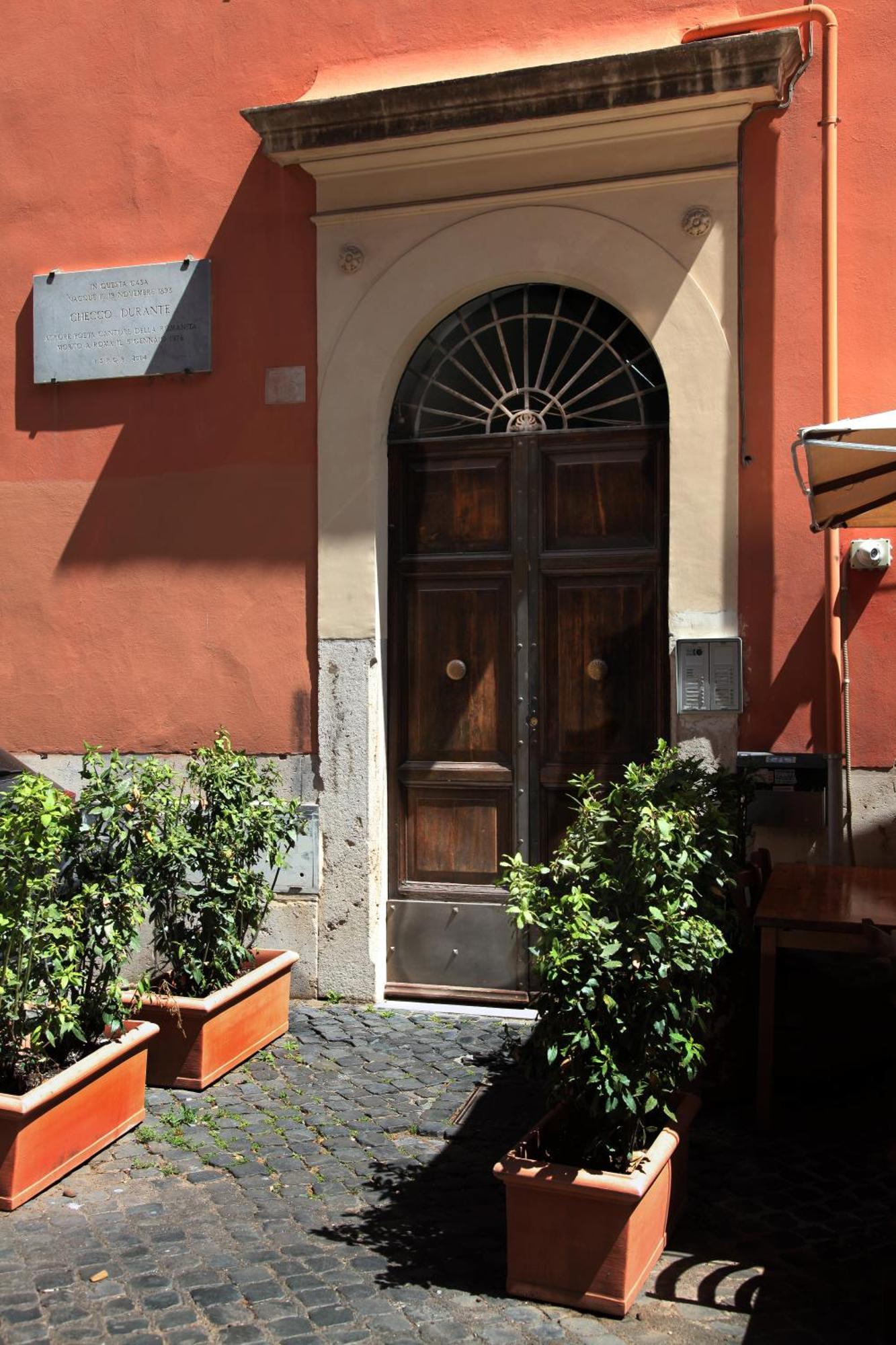 Unique Trastevere Rome Exterior photo